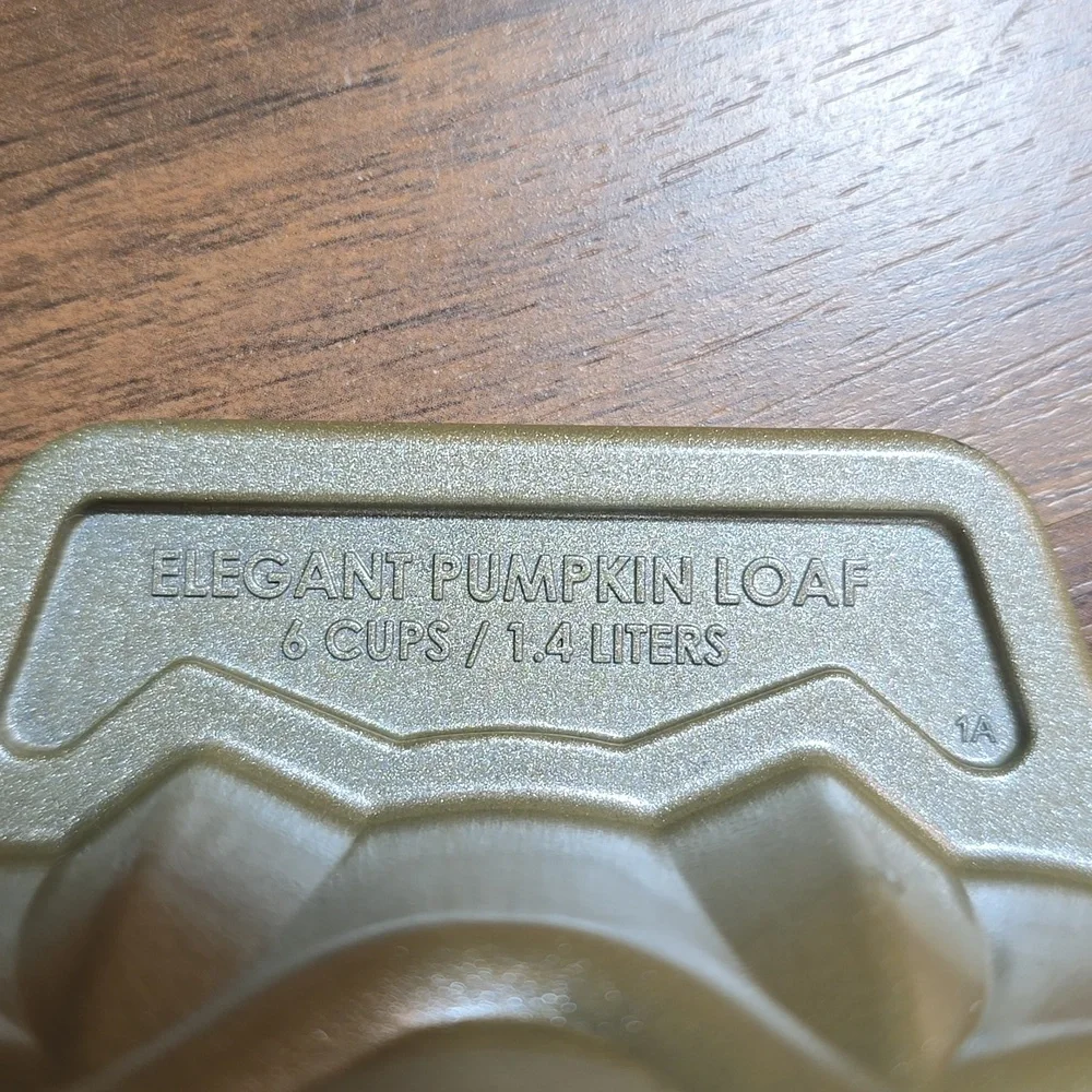 Nordicware Elegant Pumpkin Loaf Pan